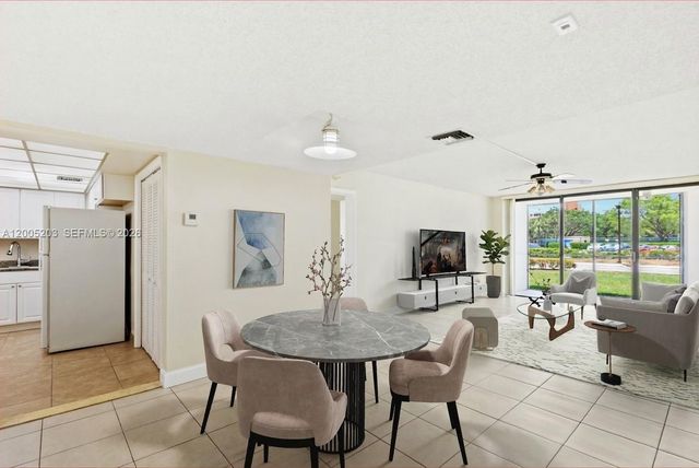 16400 Golf Club Rd 104, Weston, FL 33326