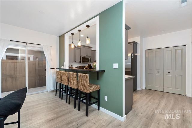 3325 NW 13th Ave, Meridian, ID 83646