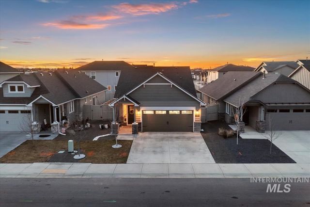3325 NW 13th Ave, Meridian, ID 83646