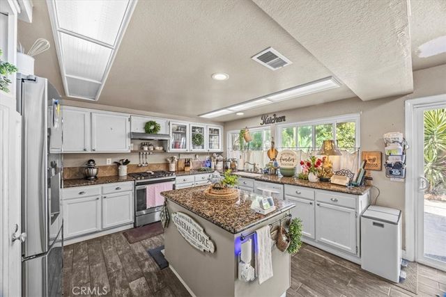 16454 Vista Conejo, Moreno Valley, CA 92551