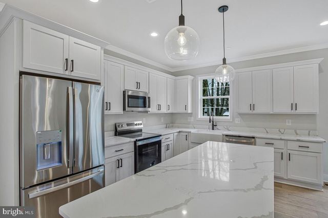 443 BIRCH DR, Edgewater, MD 21037