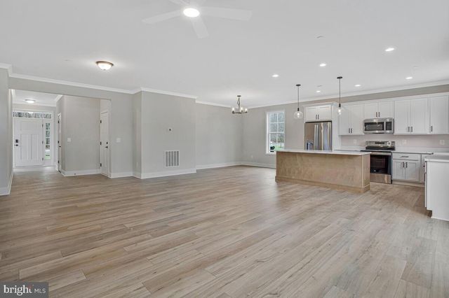 443 BIRCH DR, Edgewater, MD 21037