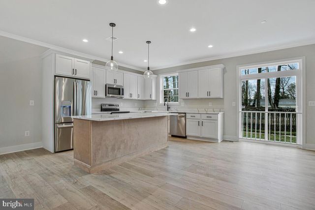 443 BIRCH DR, Edgewater, MD 21037