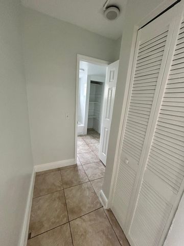 18257 NW 23rd Avenue 1, Miami Gardens, FL 33056
