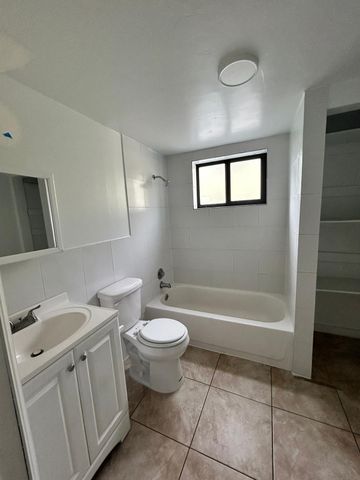 18257 NW 23rd Avenue 1, Miami Gardens, FL 33056