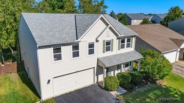 686 Glen Cove Lane, Pingree Grove, IL 60140