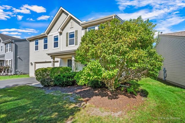 686 Glen Cove Lane, Pingree Grove, IL 60140