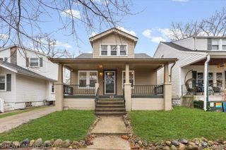 418 E Woodland Street, Ferndale, MI 48220