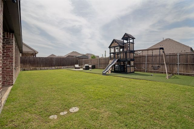 437 Forestridge Drive, Fate, TX 75087