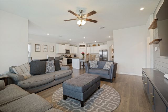 437 Forestridge Drive, Fate, TX 75087