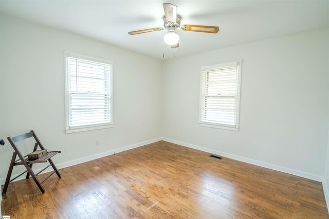 31 Pine Grove Lane, Greenville, SC 29617