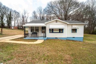 31 Pine Grove Lane, Greenville, SC 29617