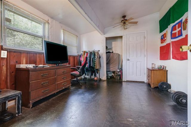 1302 Saint Raphael Street, East St Louis, IL 62206