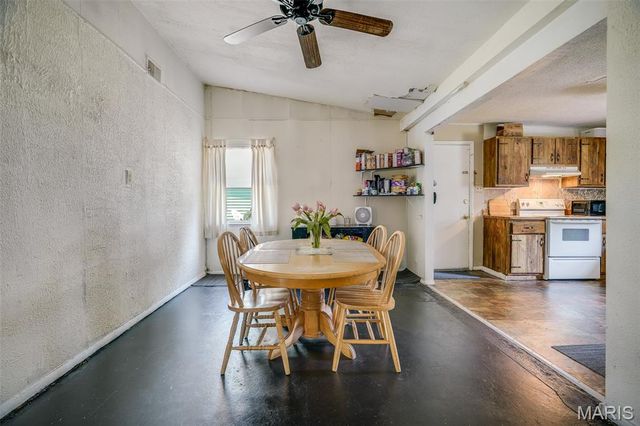 1302 Saint Raphael Street, East St Louis, IL 62206