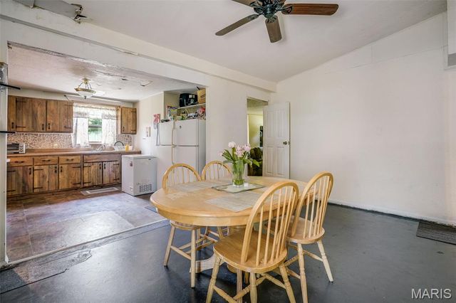 1302 Saint Raphael Street, East St Louis, IL 62206