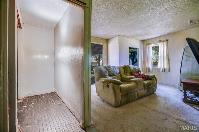 1302 Saint Raphael Street, East St Louis, IL 62206