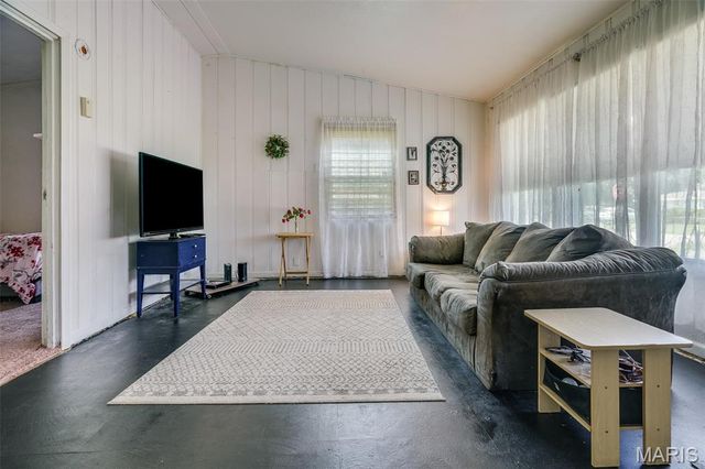 1302 Saint Raphael Street, East St Louis, IL 62206
