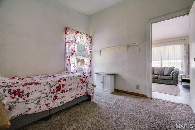 1302 Saint Raphael Street, East St Louis, IL 62206
