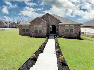 3042 S Cobalt Avenue, Fayetteville, AR 72701