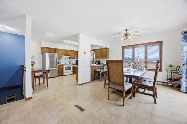 77 18th Avenue N, Fargo, ND 58102