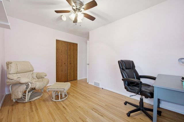 77 18th Avenue N, Fargo, ND 58102