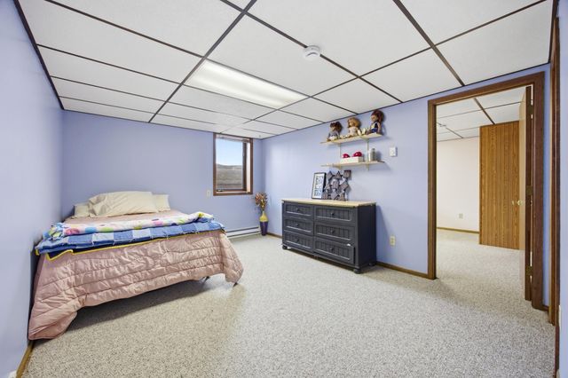 77 18th Avenue N, Fargo, ND 58102