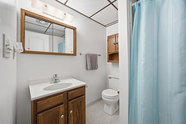 77 18th Avenue N, Fargo, ND 58102