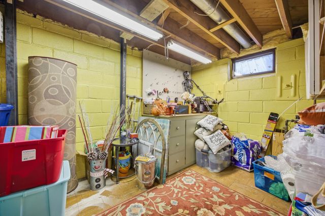 77 18th Avenue N, Fargo, ND 58102