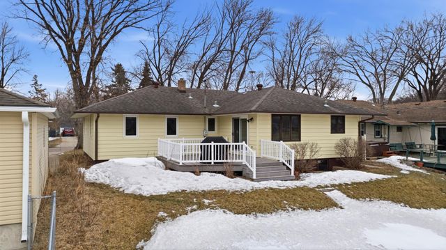 77 18th Avenue N, Fargo, ND 58102