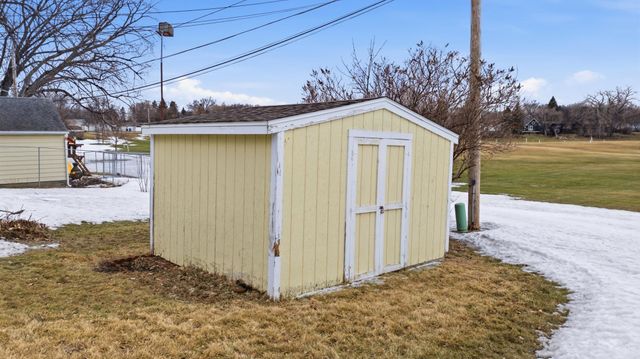 77 18th Avenue N, Fargo, ND 58102