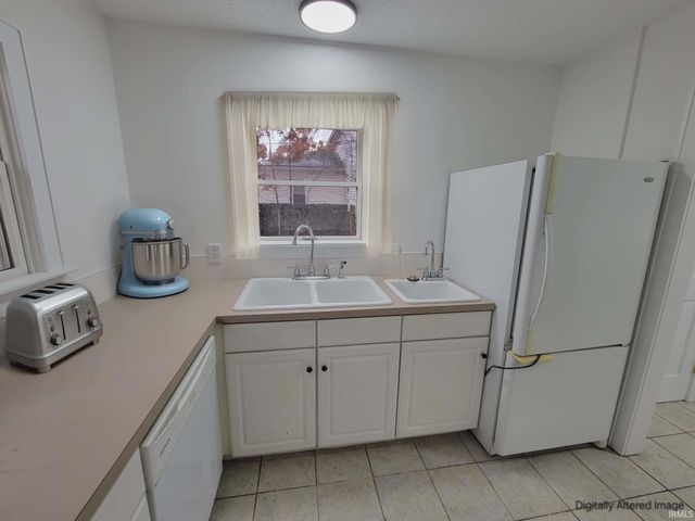 806 S 23Rd Street, South Bend, IN 46615