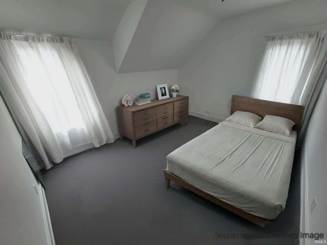 806 S 23Rd Street, South Bend, IN 46615