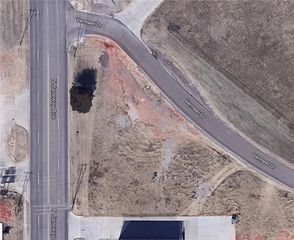 2410 N Janeway Avenue, Moore, OK 73160