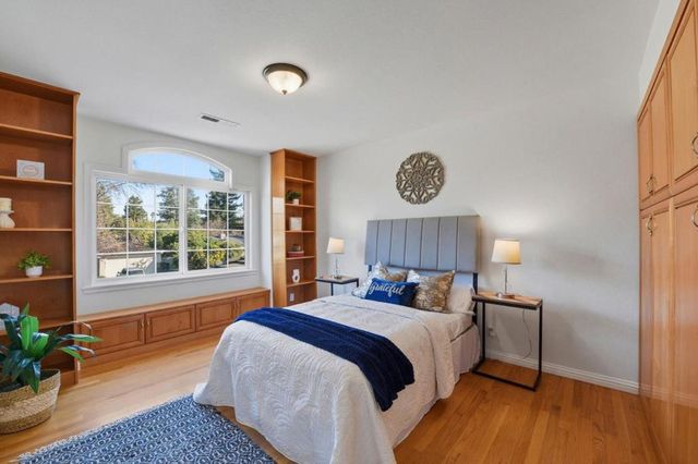 1808 Alford Avenue, Los Altos, CA 94024