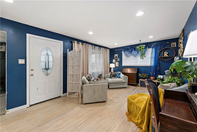 1628 Filmore St, Aliquippa, PA 15001