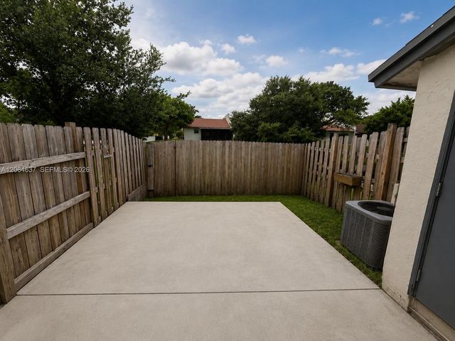 8201 Fairway Rd 8201, Sunrise, FL 33351