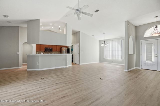 8038 Madrid Road, Weeki Wachee, FL 34613