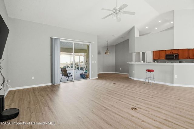 8038 Madrid Road, Weeki Wachee, FL 34613