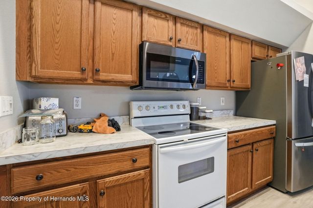 8038 Madrid Road, Weeki Wachee, FL 34613