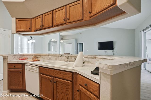 8038 Madrid Road, Weeki Wachee, FL 34613