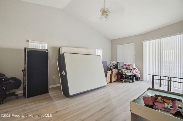 8038 Madrid Road, Weeki Wachee, FL 34613