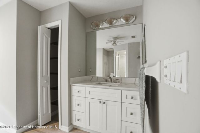 8038 Madrid Road, Weeki Wachee, FL 34613