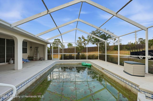 8038 Madrid Road, Weeki Wachee, FL 34613