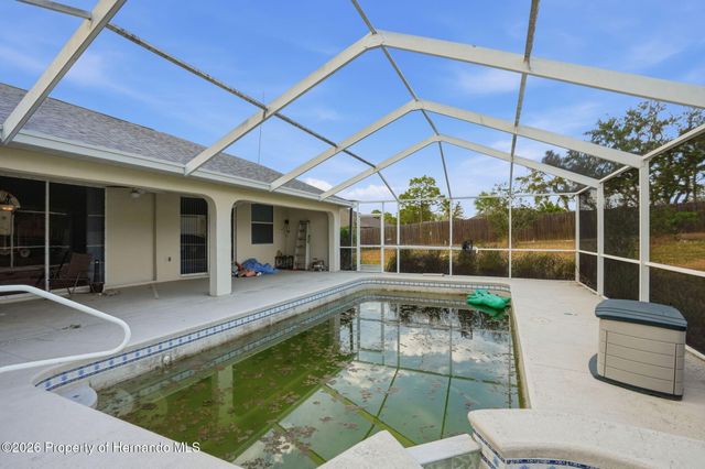 8038 Madrid Road, Weeki Wachee, FL 34613