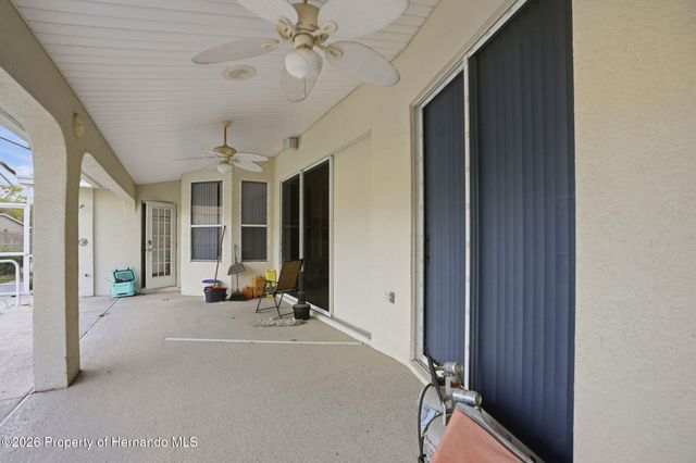 8038 Madrid Road, Weeki Wachee, FL 34613