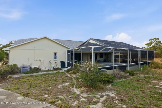 8038 Madrid Road, Weeki Wachee, FL 34613
