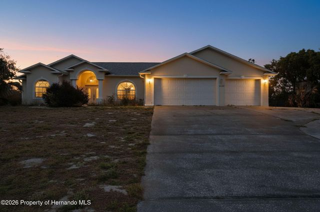 8038 Madrid Road, Weeki Wachee, FL 34613