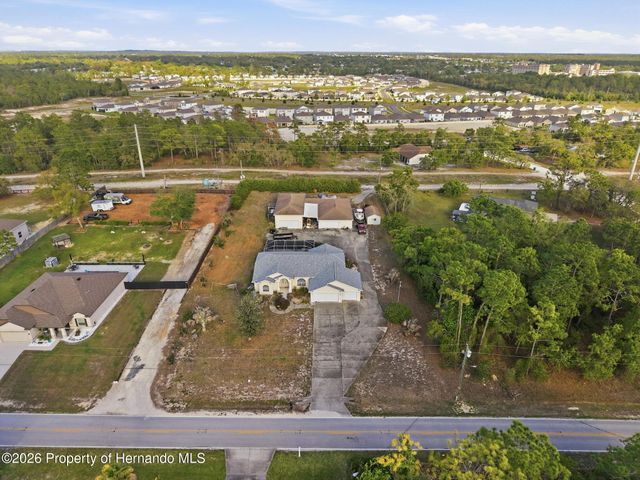8038 Madrid Road, Weeki Wachee, FL 34613