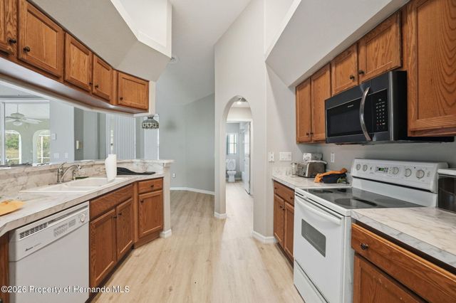 8038 Madrid Road, Weeki Wachee, FL 34613