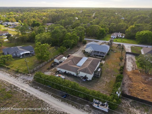 8038 Madrid Road, Weeki Wachee, FL 34613